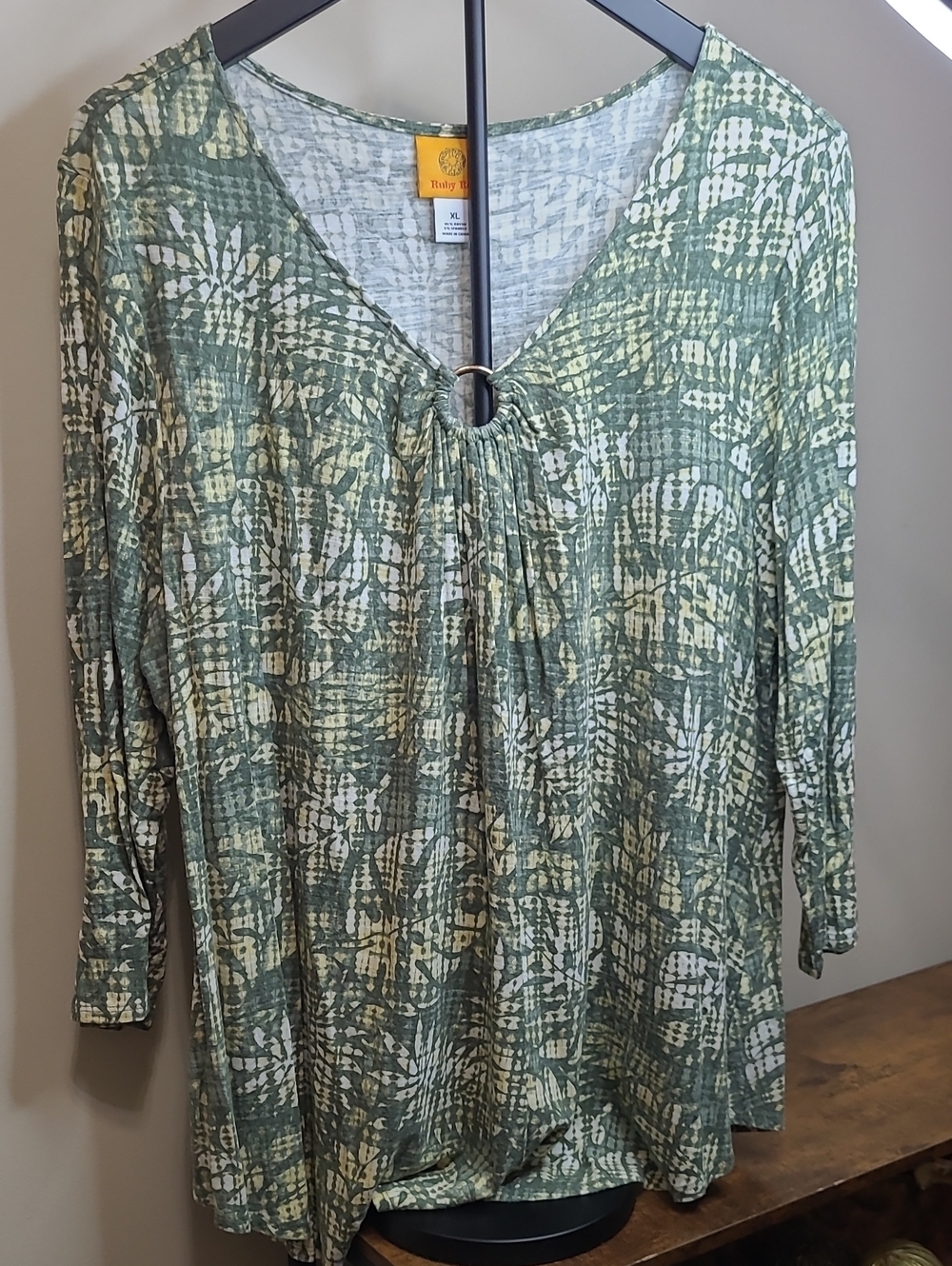 Ruby Rd Olive Green & Cream Abstract Tropical Print Blouse with 3/4 Sleeves (XL)